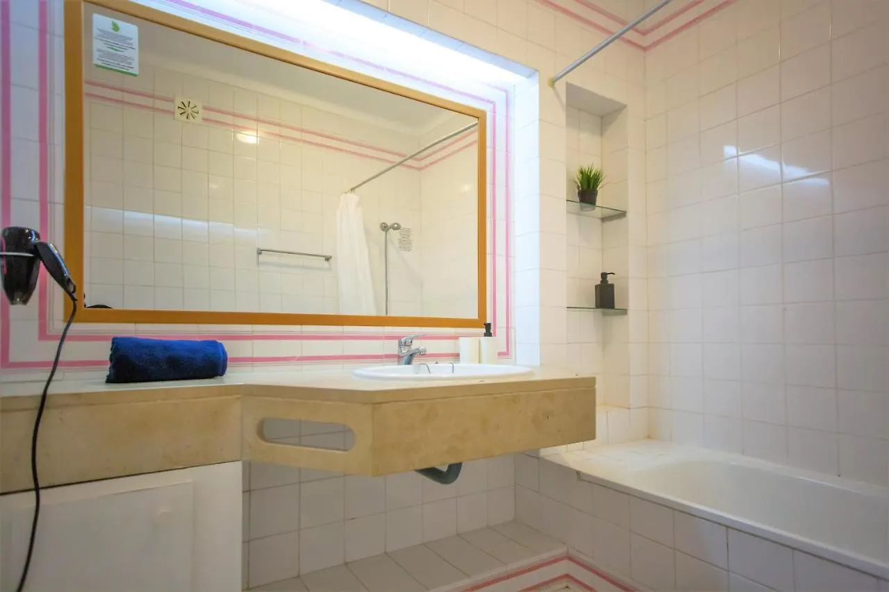 Sea View Apartment - 3 Swimming Pool & Fitness Albufeira 0*,