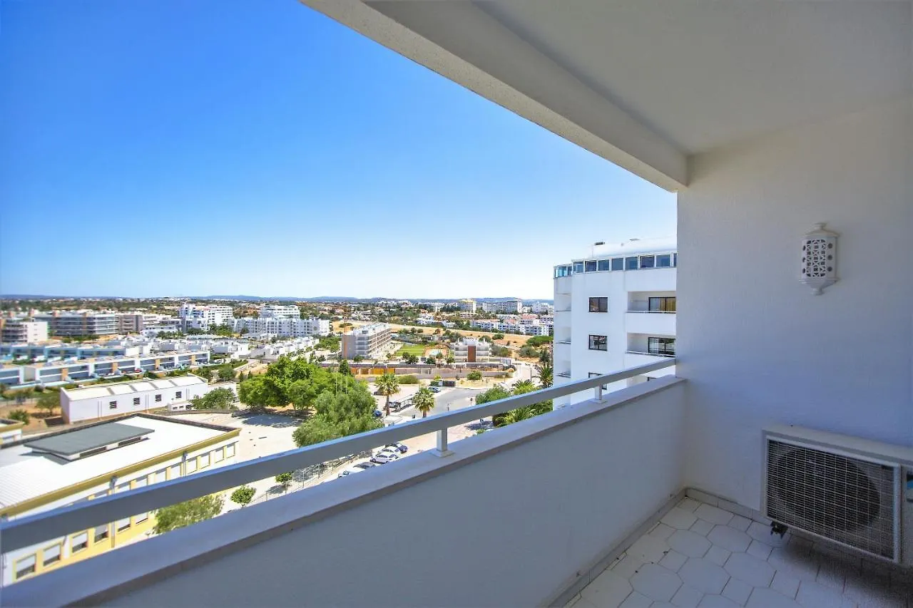 Sea View Apartment - 3 Swimming Pool & Fitness Albufeira 0*,  Portugal